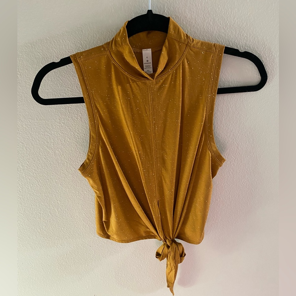 Lululemon tank